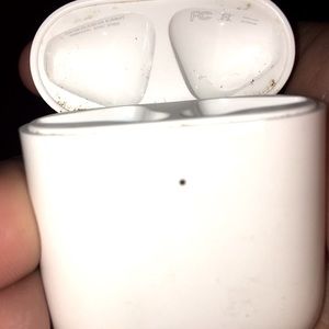 Charging AirPod case